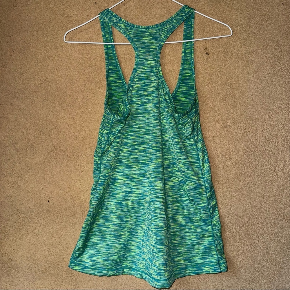 Women's Green Patterned Tank Top - Picture 3 of 3